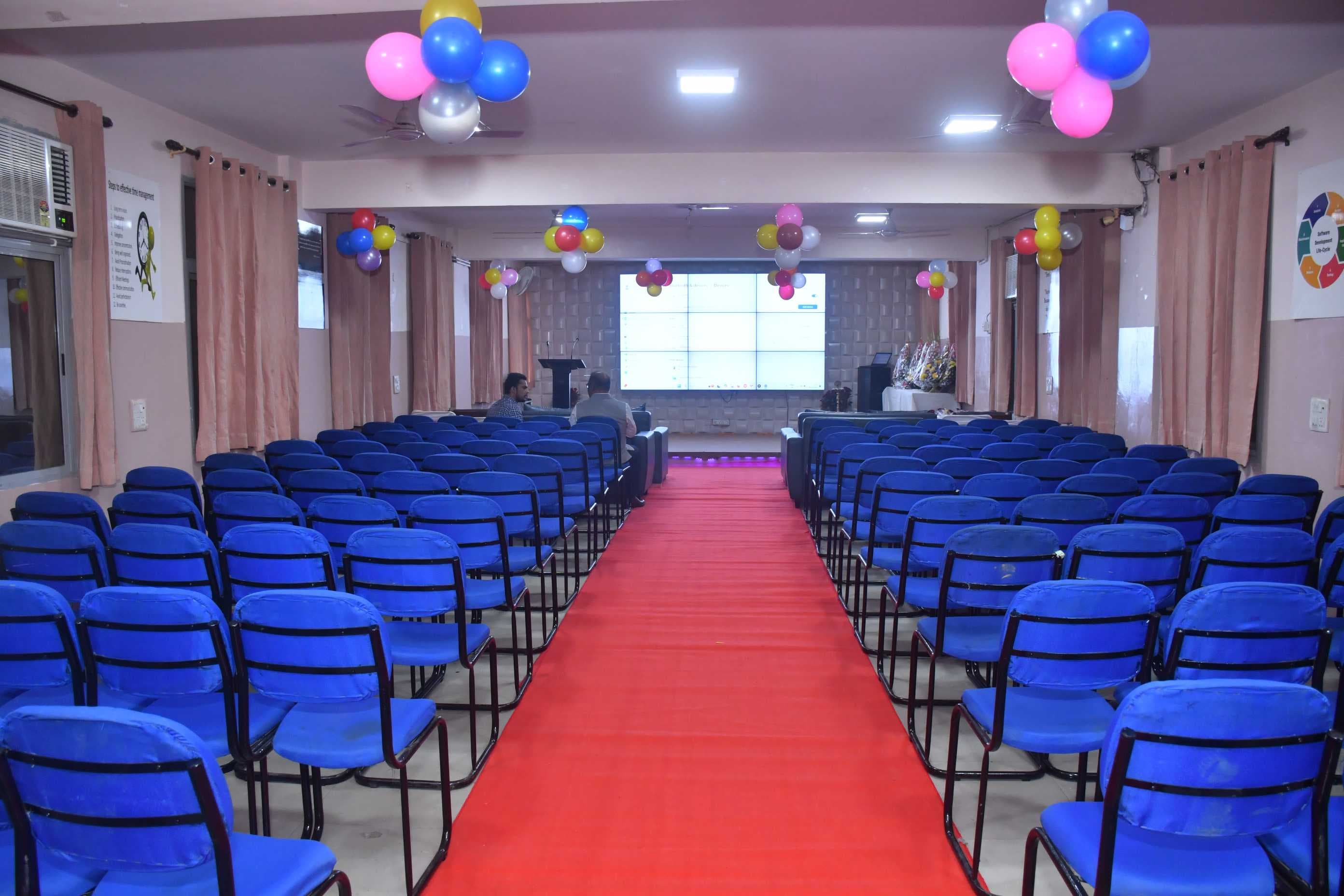 New Delhi Institute For Information Technology & Management Campus Life photo 1